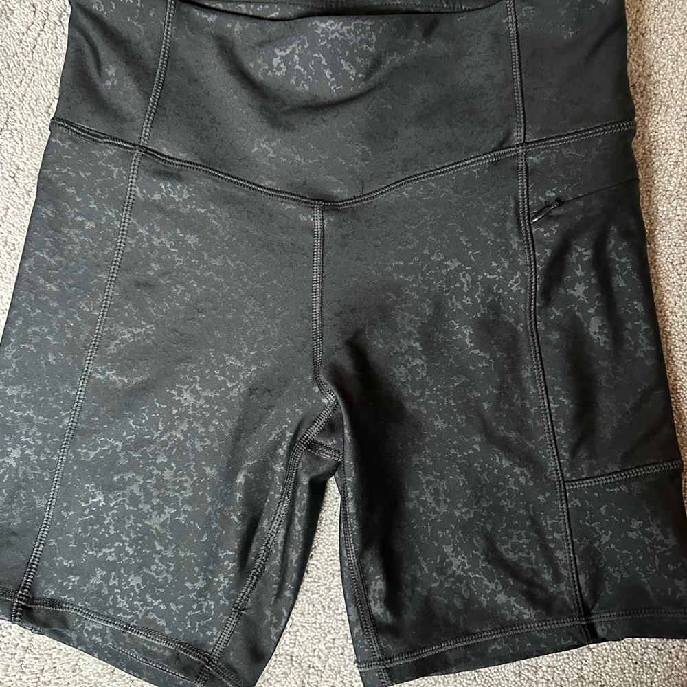 Marika black bike shorts size large
